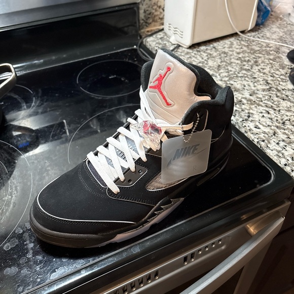 Jordan Athletic Shoes Black and White